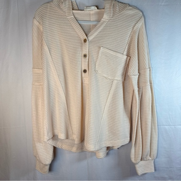 Elegant Cream Button Down Waffle Knit Top Size Medium NWOT - Picture 3 of 14